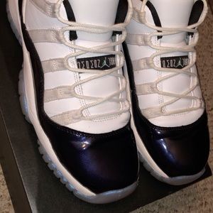 Air Jordan 11 Retro Low Bg